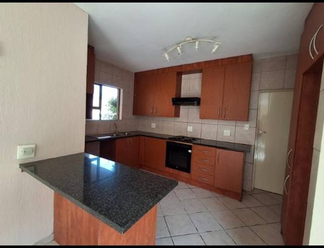 3 BEDROOM PROPERTY TO RENT IN MANTEVREDE